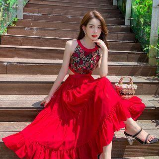 Spaghetti-strap Print Panel Cut-out Maxi A-line Dress