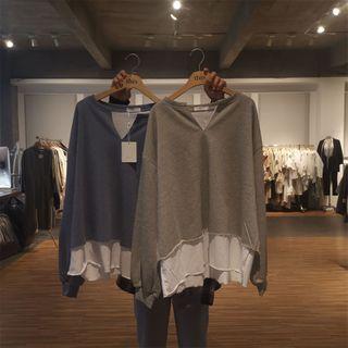 Mock Two-piece Long-sleeve Layered T-shirt