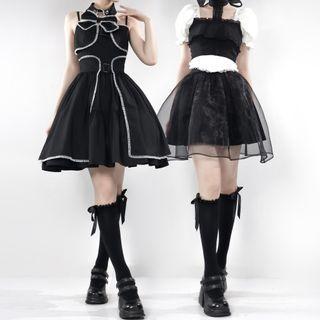Set : Black & White Off-shoulder Shoulder Shirt Bubble Skirt