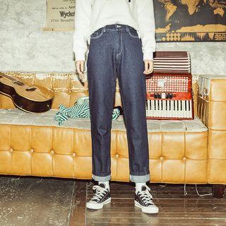 Letter Embroidered Back Straight-cut Jeans