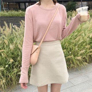 Long Sleeve Plain T-shirt / Plain A-line Skirt