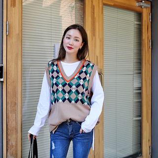 Sleeveless Argyle Pattern Knit Top