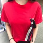 Short-sleeve T-shirt With Brooch