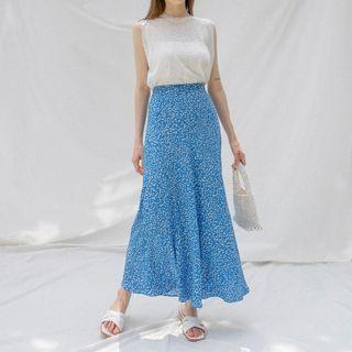 Dotted Maxi Flare Skirt