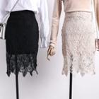 Leaf-pattern Lace Midi Skirt