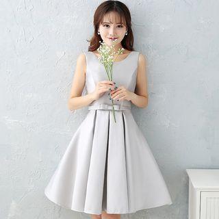 Plain Sleeveless Bridesmaid Dress