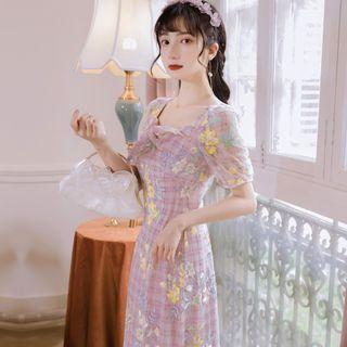 Flower Embroidered Short-sleeve Midi Sheath Dress