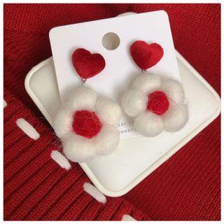 Heart Pom Pom Heart Drop Earring / Clip-on Earring