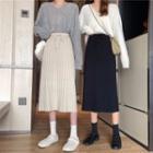 Plain Knit Pleated Midi Skirt