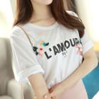 Round-neck Applique T-shirt