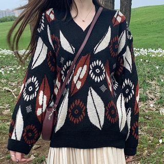 V-neck Leaf Pattern Sweater