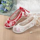 Beaded Embroidered Hidden Wedge Hanfu Shoes