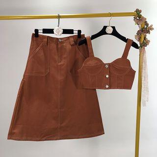 Denim Buttoned Cropped Camisole Top / A-line Skirt