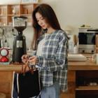 Round-neck Dip-back Plaid Shirt