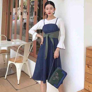 Two-tone Spaghetti Strap Tie-waist A-line Dress