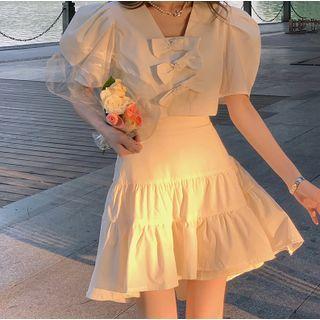 Puff-sleeve Bow Accent Blouse / Mini A-line Skirt