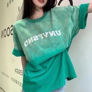 Short-sleeve Lettering T-shirt Gradient - Green - One Size