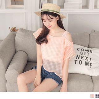 Diagonal Hem Cutout Shoulder Gingham Top
