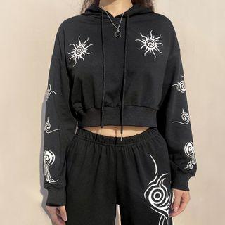 Long Sleeve Printed Crop Sweatshirt