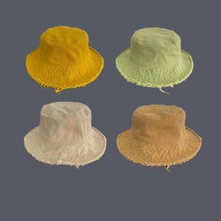 Plain Fray-hem Bucket Hat
