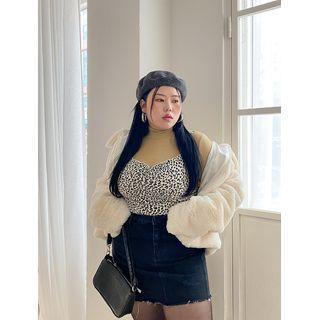 Plus Size Sleeveless Shirred Leopard Top