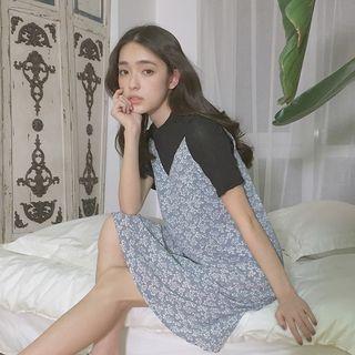 Short-sleeve T-shirt / Strappy Floral A-line Dress