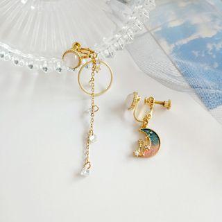 Non-matching Alloy Moon Faux Crystal Dangle Earring
