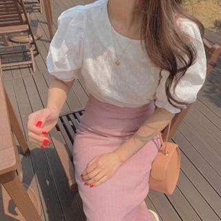 Short-sleeve Cutout Top + Plain Skirt
