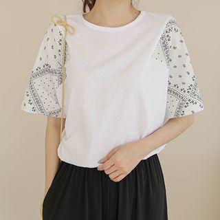 Dolman-sleeve Paisley-panel T-shirt
