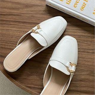 Buckled Low-heel Mule Loafers