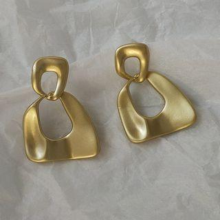 Matte Alloy Dangle Earring A-466 - 1 Pair - Gold - One Size