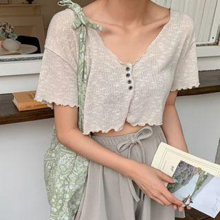 Lettuce-edge Button-detail Crop Top
