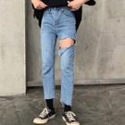Distressed Cropped Straight-fit Jeans