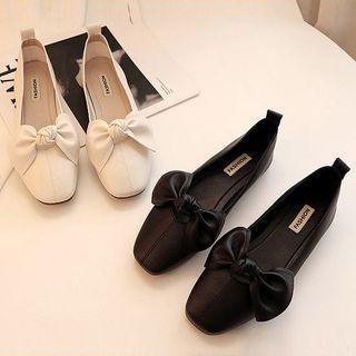 Knotted Bow Flats