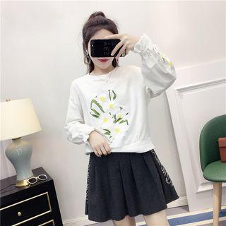 Embroidered Crewneck Sweatshirt