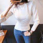 Padded-shoulder Raglan-sleeve T-shirt