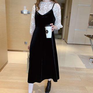 Set: 3/4-sleeve Lace Top + Spaghetti Strap Dress