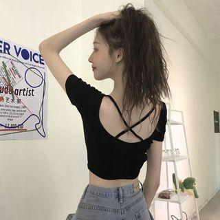 Short-sleeve Open-back Crop Top Black - One Size