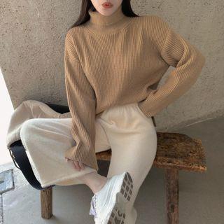 Sweater / Straight-cut Pants