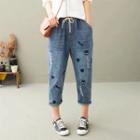 Cat Embroidered Straight-cut Cropped Jeans