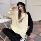 Long-sleeve Giraffe Print Loose-fit T-shirt Light Almond - One Size