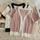 Contrasted Slim-fit Zipper T-shirt