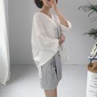 V-neck 3/4 Sleeve Shirt