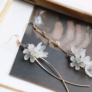 Non-matching Acrylic Flower Dangle Earring