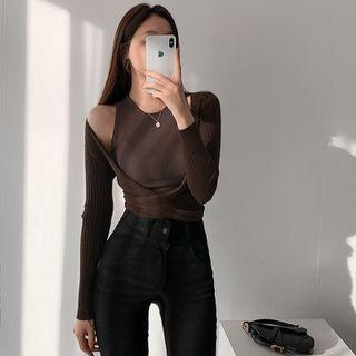 Set: Long-sleeve Off-shoulder Crop Top + Tank Top