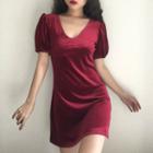 Open-back Short-sleeve A-line Mini Velvet Dress