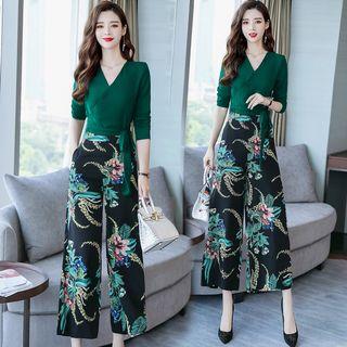 Set: V-neck Sleeveless Top + Crop Wide Leg Pants