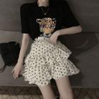 Printed Short-sleeve T-shirt / Dotted Layer A-line Skirt