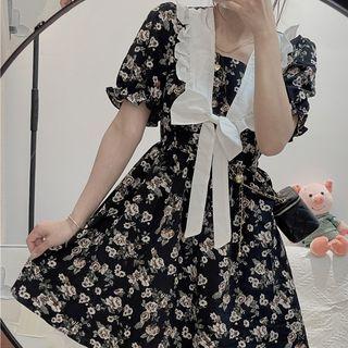 Short-sleeve Square-neck Ruffle Trim Floral Mini A-line Dress