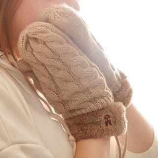 Cable-knit Mittens